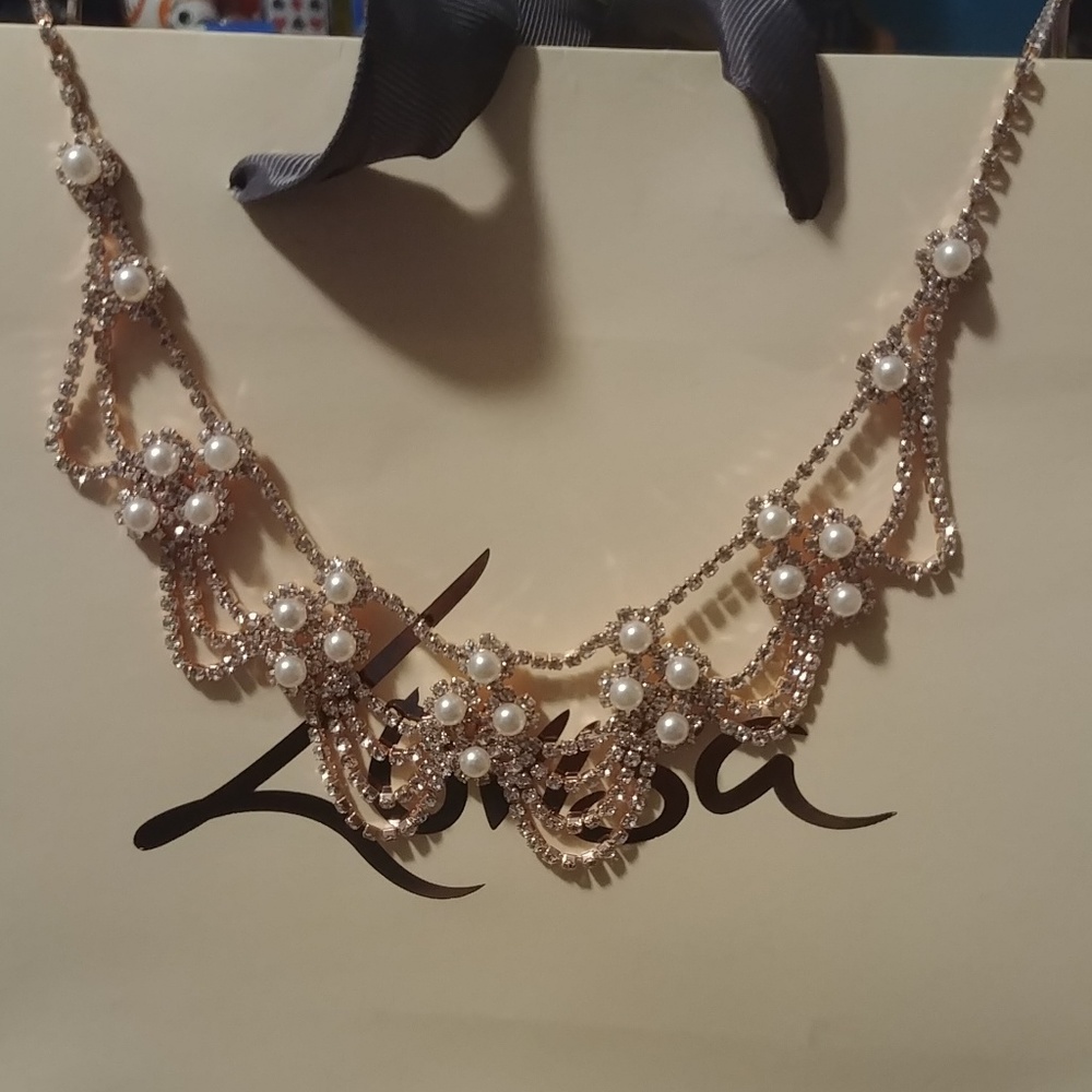 Lovisa Pearl Hair Jewlery